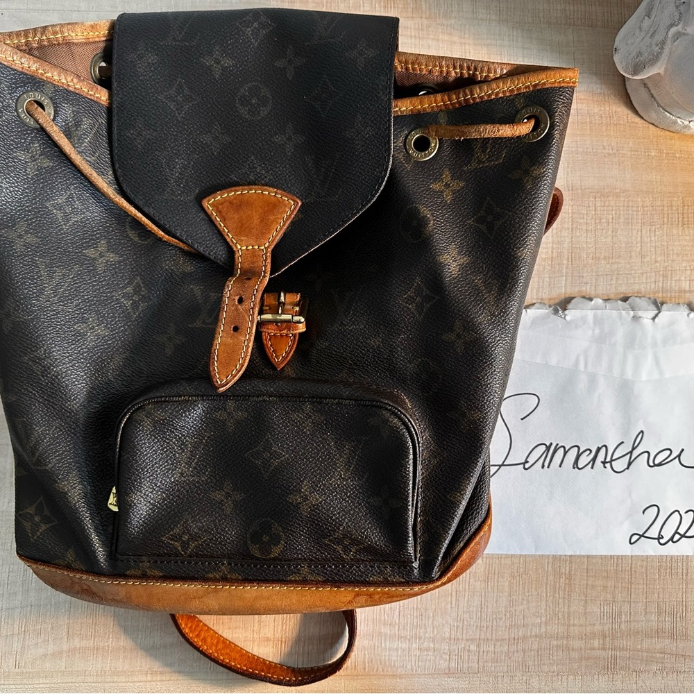 ❌ SOLD ❌ Louis Vuitton montsouris backpack